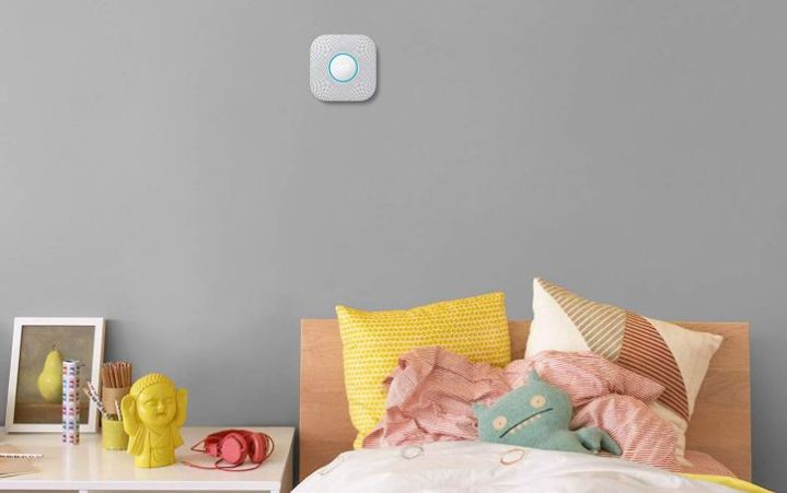 Nest Protect on wall in bedroom.