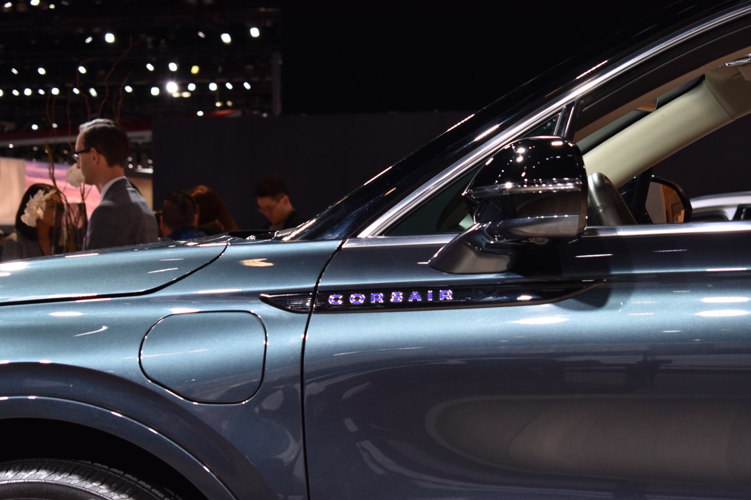 lincoln corsair grand touring plug in hybrid 2019 los angeles auto show