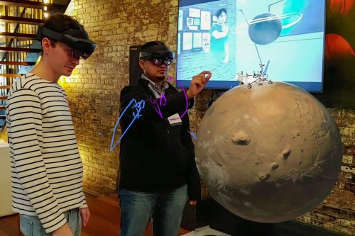 Microsoft-HoloLens-2-hands-on