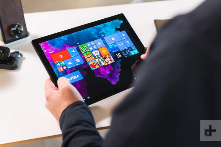 The Windows 10 tablet mode on the Surface Pro 6.