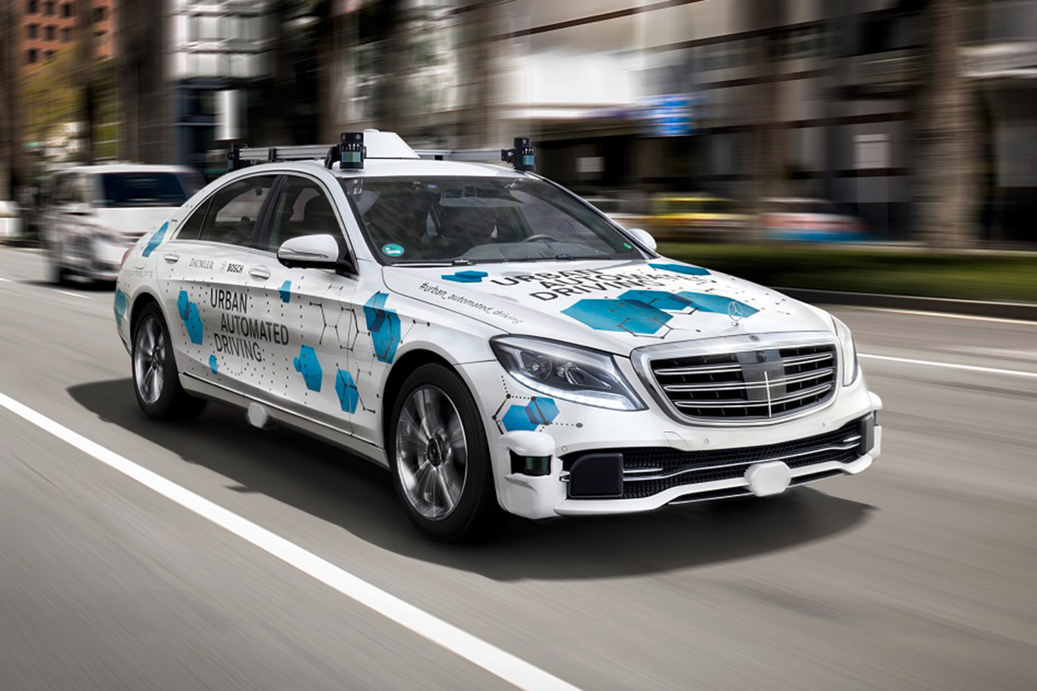 Mercedes wants you to make new friends in this driverless Smart car of the  future