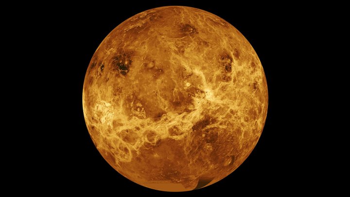 Venus esconde una gran cantidad de información que podría ayudarnos a comprender mejor la Tierra y los exoplanetas. El JPL de la NASA está diseñando conceptos de misión para sobrevivir a las temperaturas extremas y la presión atmosférica del planeta. Esta imagen es una composición de datos de la nave espacial Magallanes de la NASA y Pioneer Venus Orbiter.