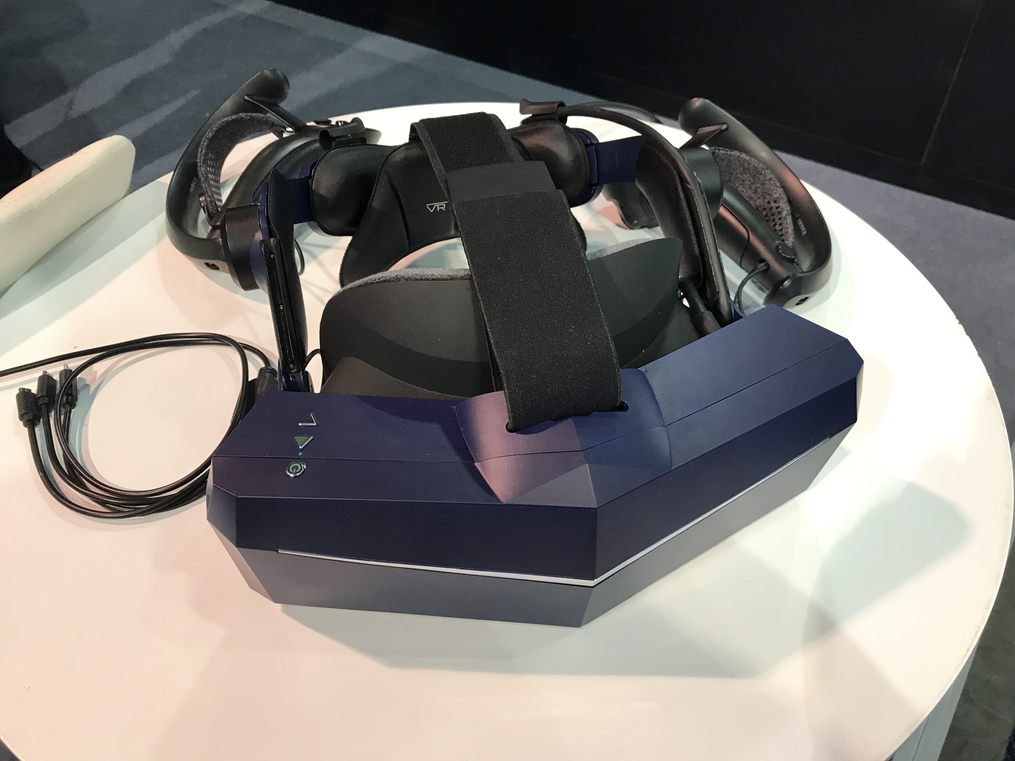TVsæt egetræ ledningsfri Pimax 8K X Hands-On Review: The Anticipated 8K VR Headset Is Finally Here |  Digital Trends
