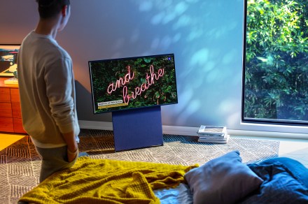 Samsung’s futuristic rotating ‘The Sero’ QLED TV is $500 off
