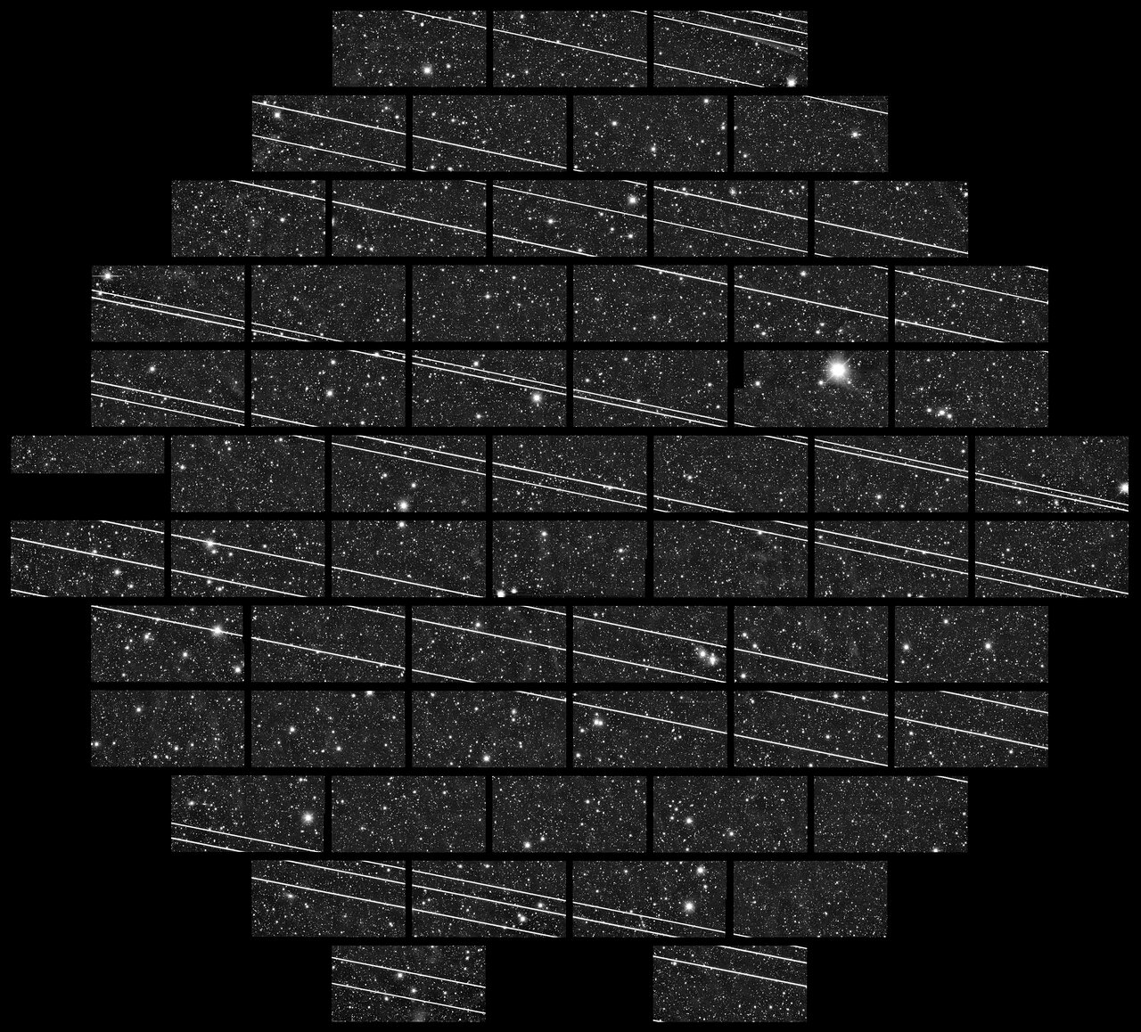 Bild, das die Unterbrechung astronomischer Beobachtungen zeigt, die durch einen früheren Start von Starlink verursacht wurde