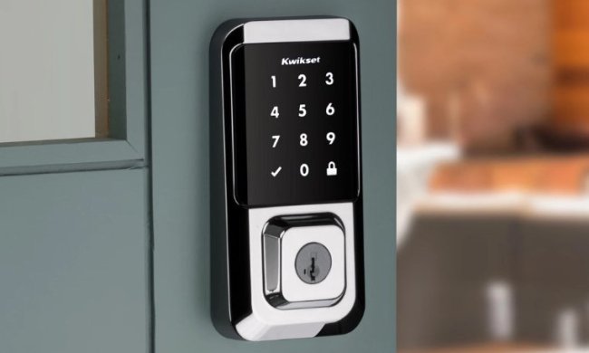 Halo smart lock on door