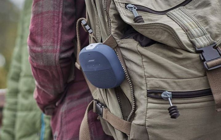 The Bose SoundLink Micro on a student backpack.