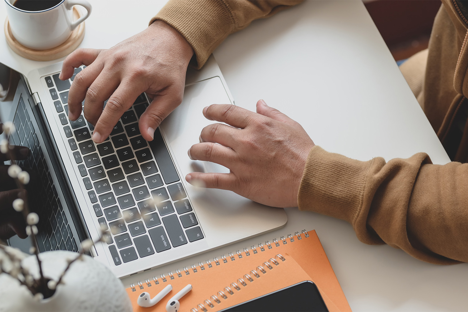 The Best Laptops for Writers from Apple, Dell, HP, and More - Vimarsana News
