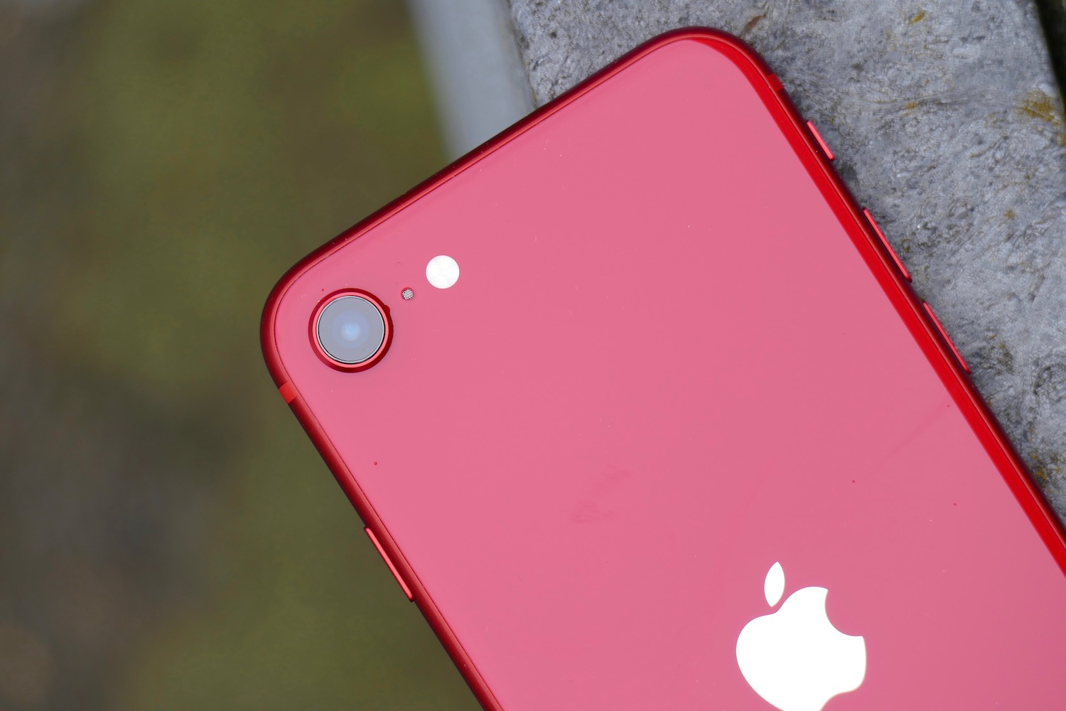 iPhone SE 2020 Review: Apple's $399 iPhone brings unprecedented value