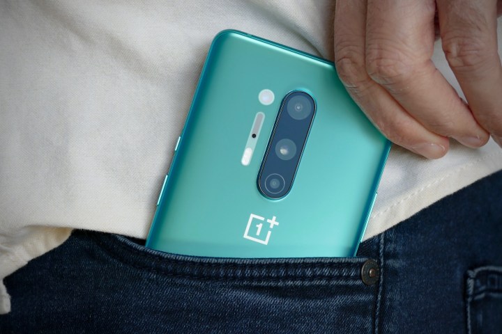 oneplus 8 pro review pocket