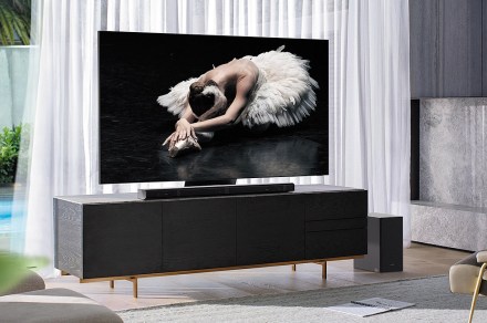 This Samsung soundbar and subwoofer bundle is reduced from $1,000 to $468