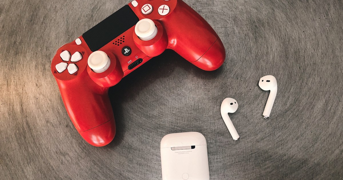 skrubbe Tilintetgøre for eksempel How to Connect Your AirPods to Your PS4 | Digital Trends