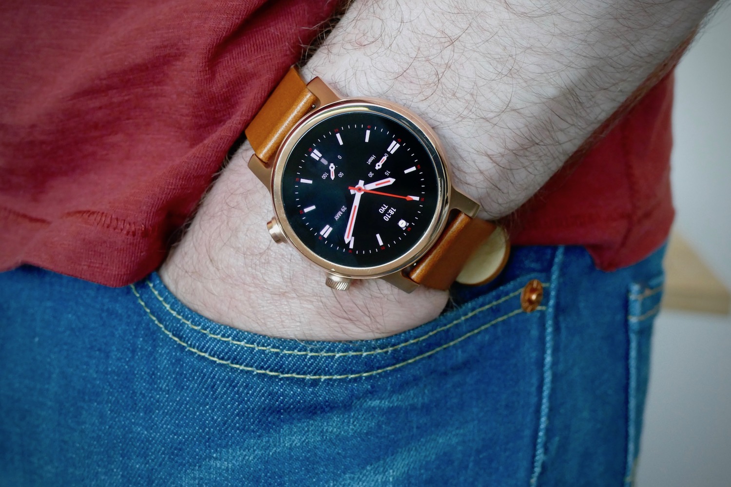 Moto 360 Smartwatch Review: A Classic, Reimagined | Digital Trends