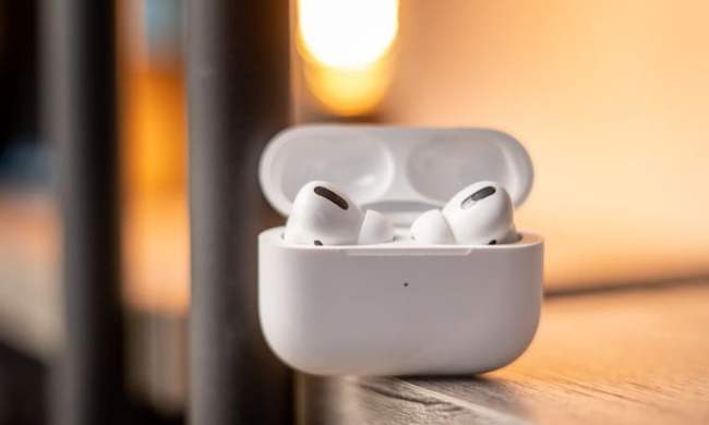 Apple airpods pro.