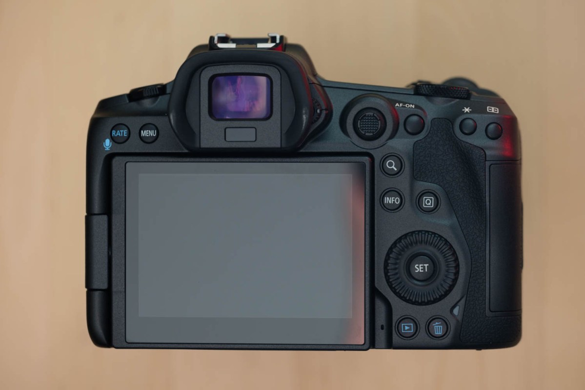 Canon EOS R5 product photo