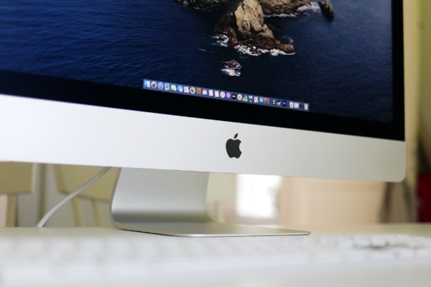 iMac close up on logo.