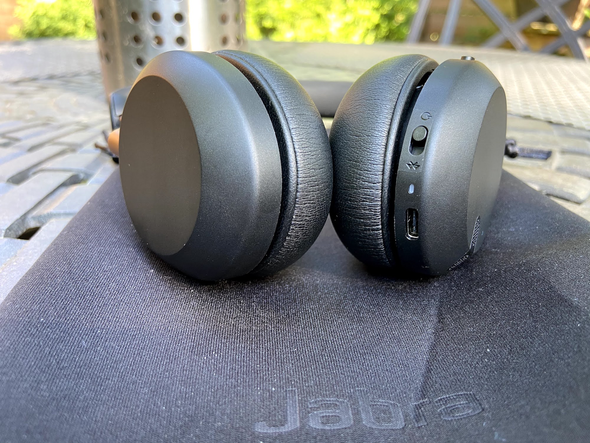 Jabra Elite 45h review: Take these headphones anywhere - SoundGuys