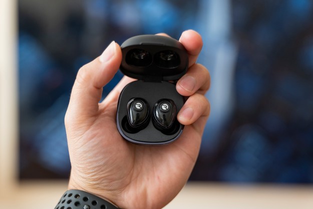 raycon earbuds e55 the performer review 2