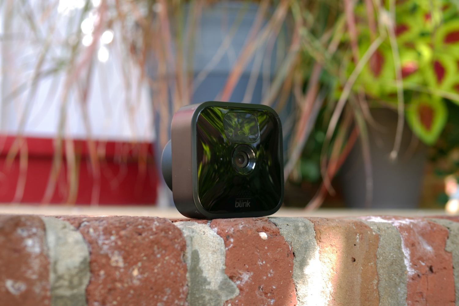 Can you use a Blink Outdoor Camera without a subscription?