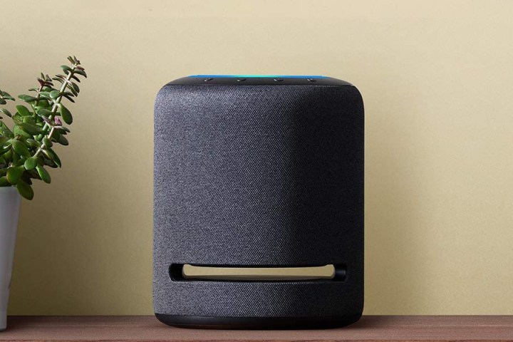 Haut-parleur intelligent Amazon Echo Studio Alexa