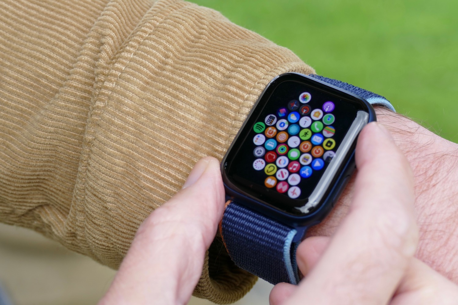 apple watch series 6 review apps