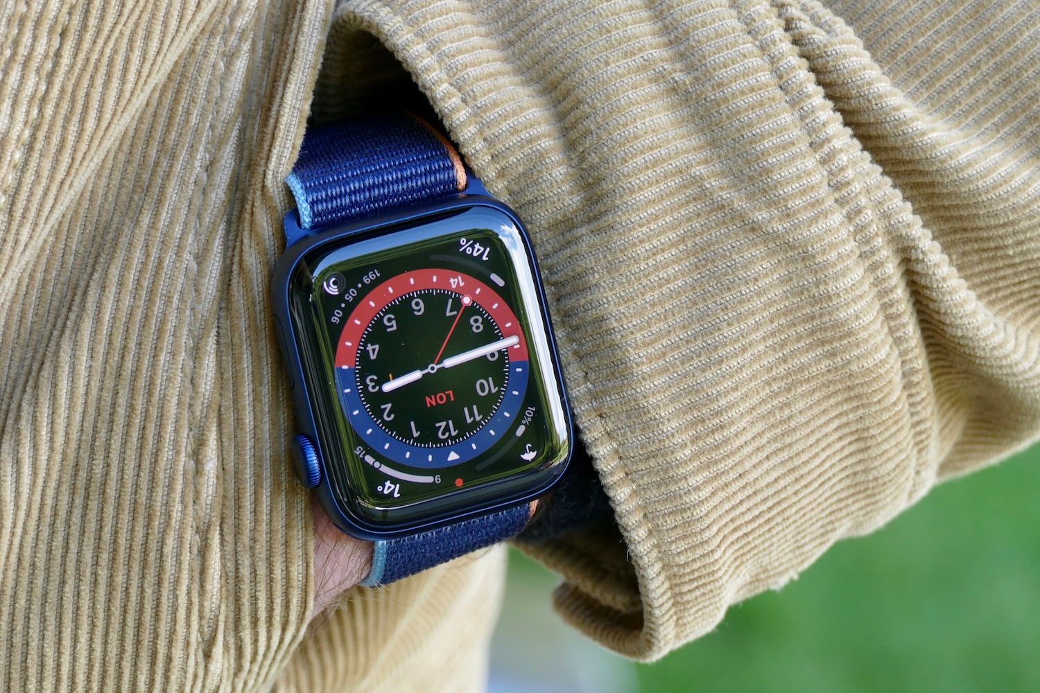 即納定番 Apple Watch Apple Watch series6の通販 by shop｜アップルウォッチならラクマ 