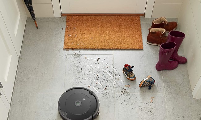 iRobot Roomba 692 Robot Vacuum.