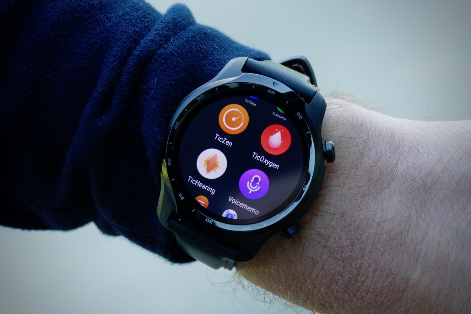 TicWatch 3 Pro Review: Fast Performance, Long Battery Life