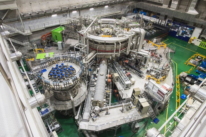 The Korea Superconducting Tokamak Advanced Research (KSTAR)