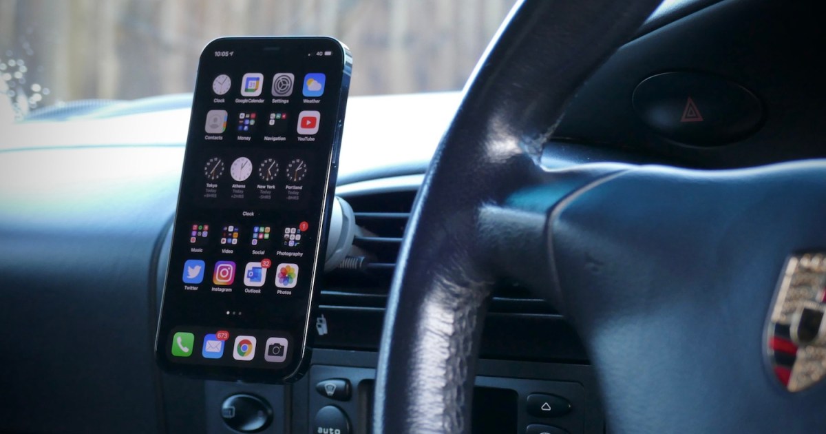 Review: Moment M-Series MagSafe Car Vent Mount for iPhone 12! FINALLY! 