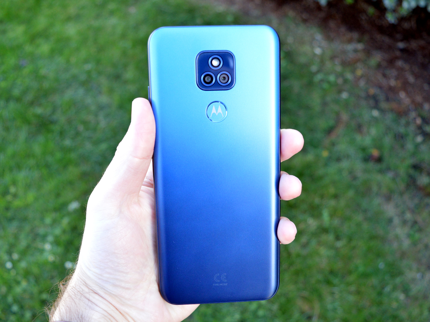 Moto G Play (2021) Review: Battery Life, Performance, Camera