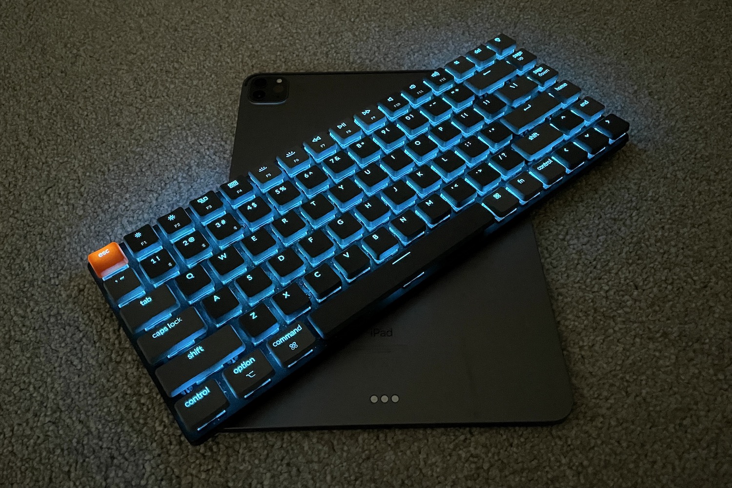 keychron v3 hands on features price photos release date k3 blue