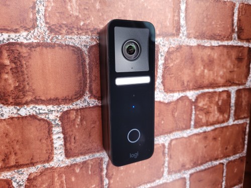 Circle View Doorbell mounted on brick.