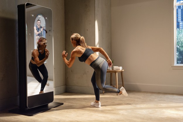 nordictrack vault smart fitness mirror news specs ces 2021 lifestyle