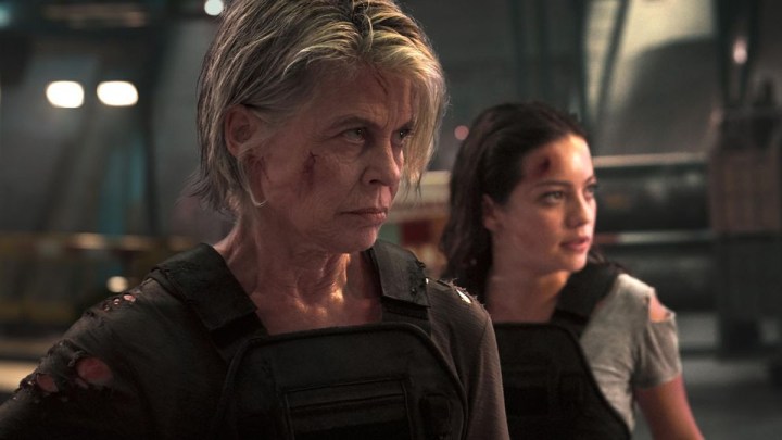 Linda Hamilton e Natalia Reyes em Terminator: Dark Fate.