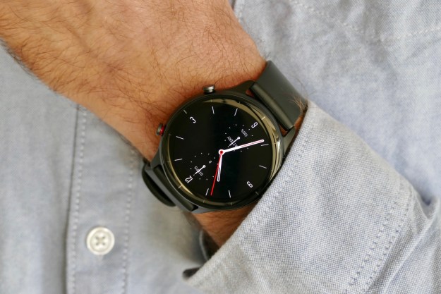 amazfit gtr 2e smartwatch review wrist shirt