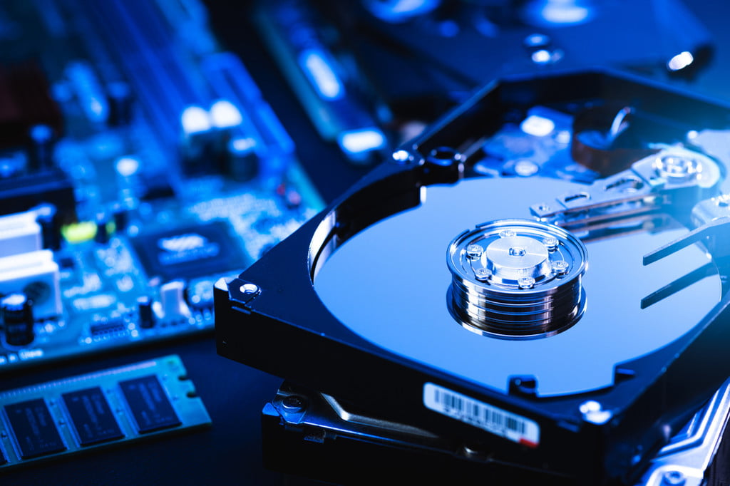 The average life span of your hard drive will shock you - Vimarsana News