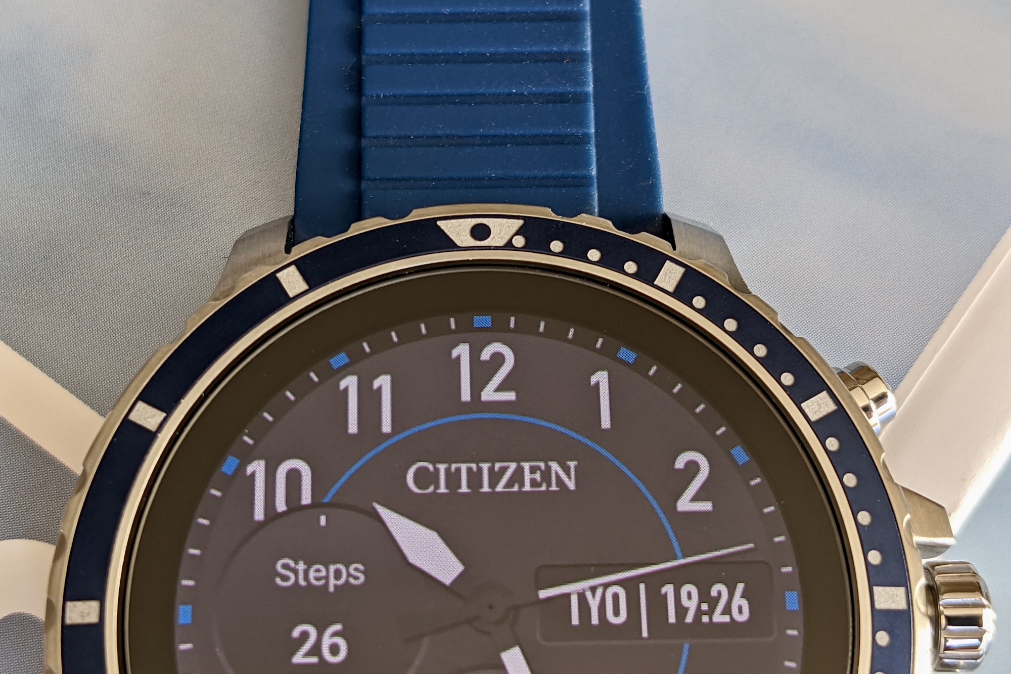 citizen cz smart smartwatch review bezel