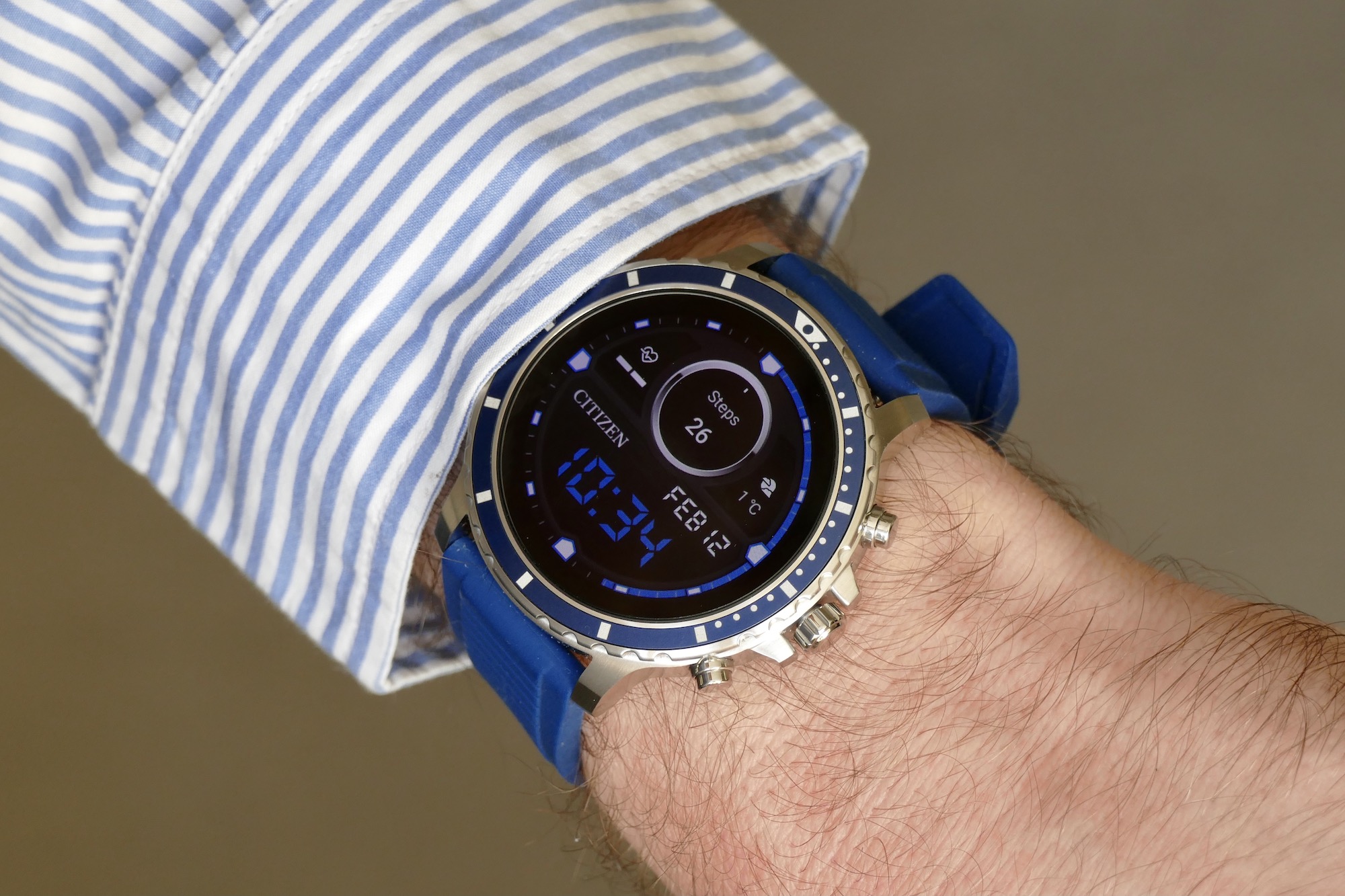 citizen cz smart smartwatch review wrist dashboard face