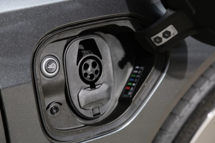Порт зарядки Audi e-tron GT 2021 года выпуска