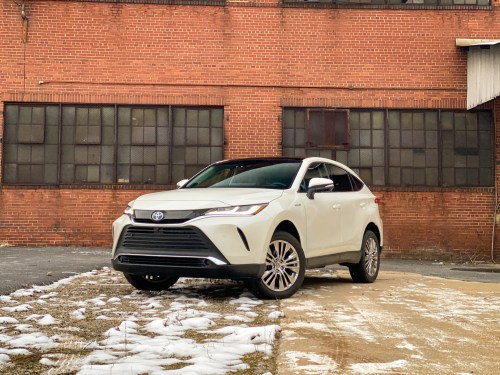 2021 toyota venza review front