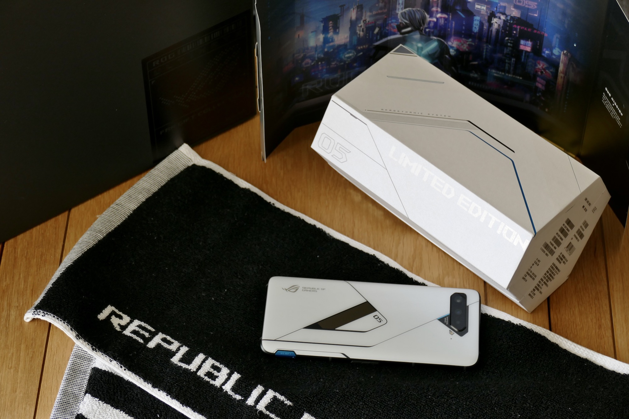 The ROG Phone 5 Ultimate is a Love Letter to Asus Fans | Digital 