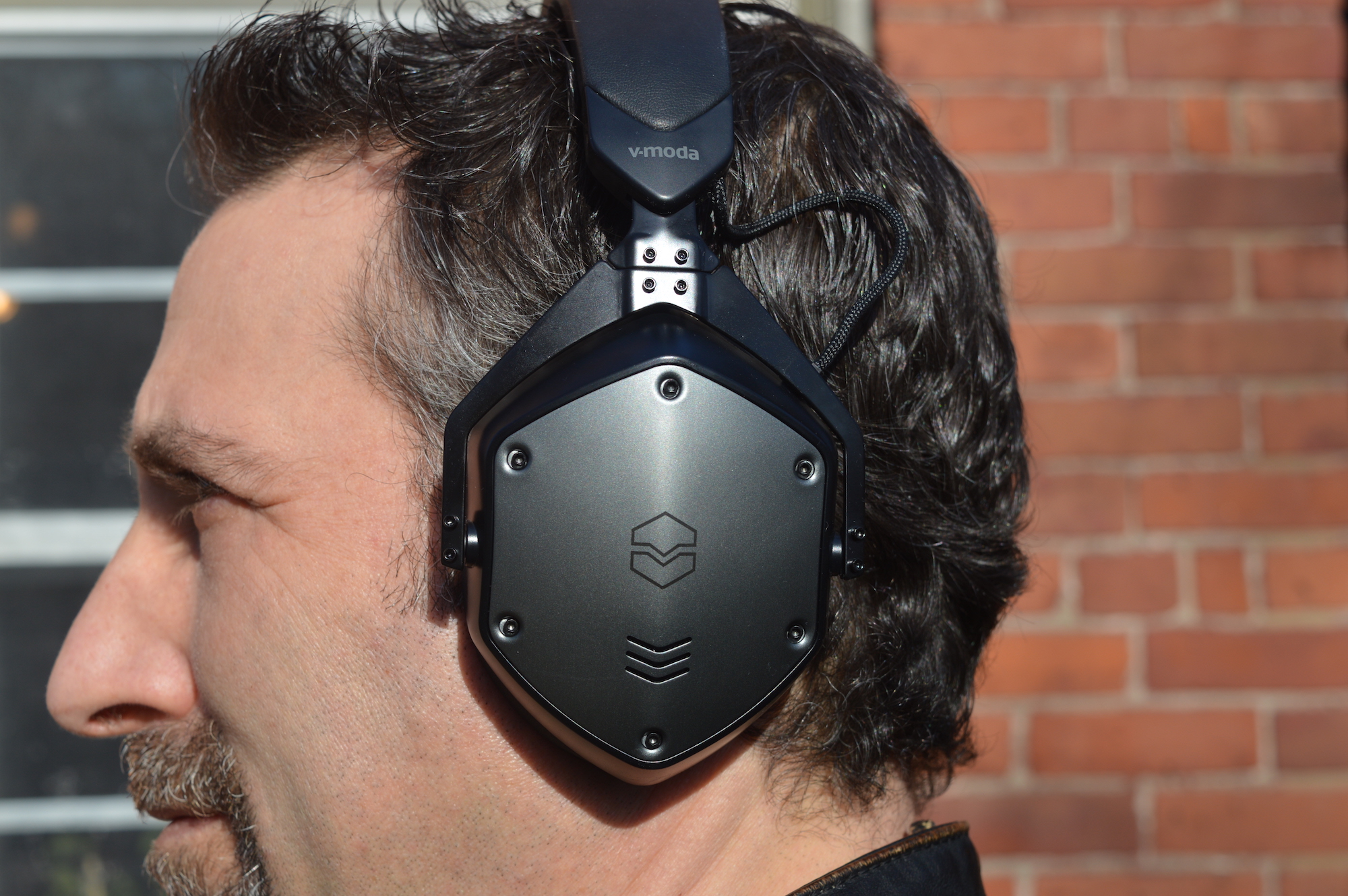 V-Moda M-200 ANC Review: Overpriced Over-Ear Headphones 