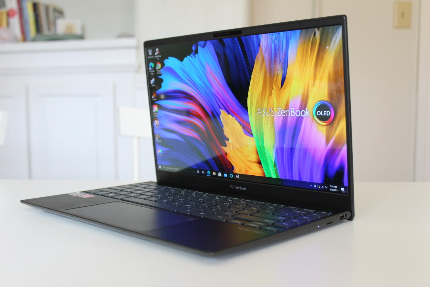 Asus ZenBook 13 OLED (UM325) Review: AMD Laptop Perfection