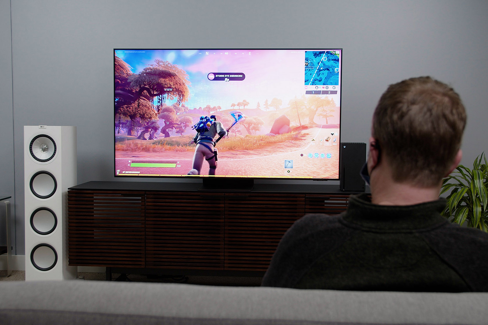 fortnite on the Samsung QN90A TV