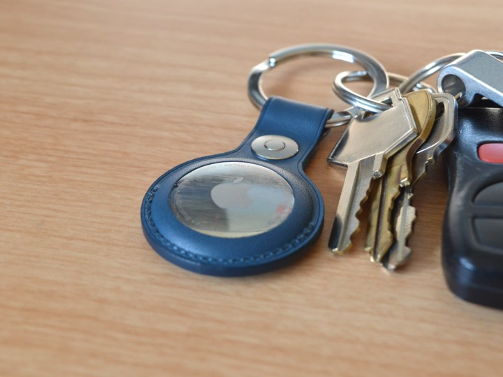 An AirTag attached on a keyring