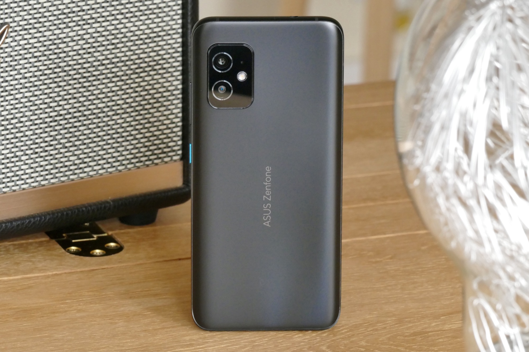 Realistisch site huurling Asus Zenfone 8 Review: Small Size Isn't Everything | Digital Trends