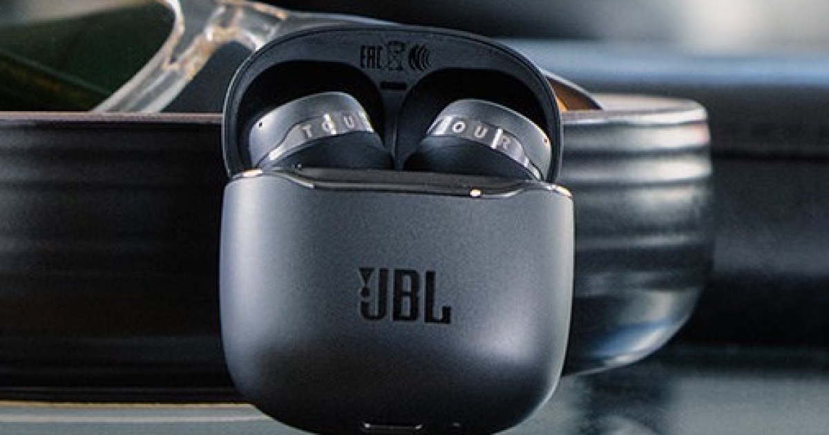 JBL Tour Pro 2 hands-on: Putting earbud controls on a touchscreen case