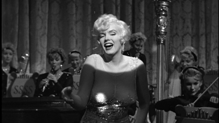 Marilyn Monroe sings in front of a band in Some Like It Hot.