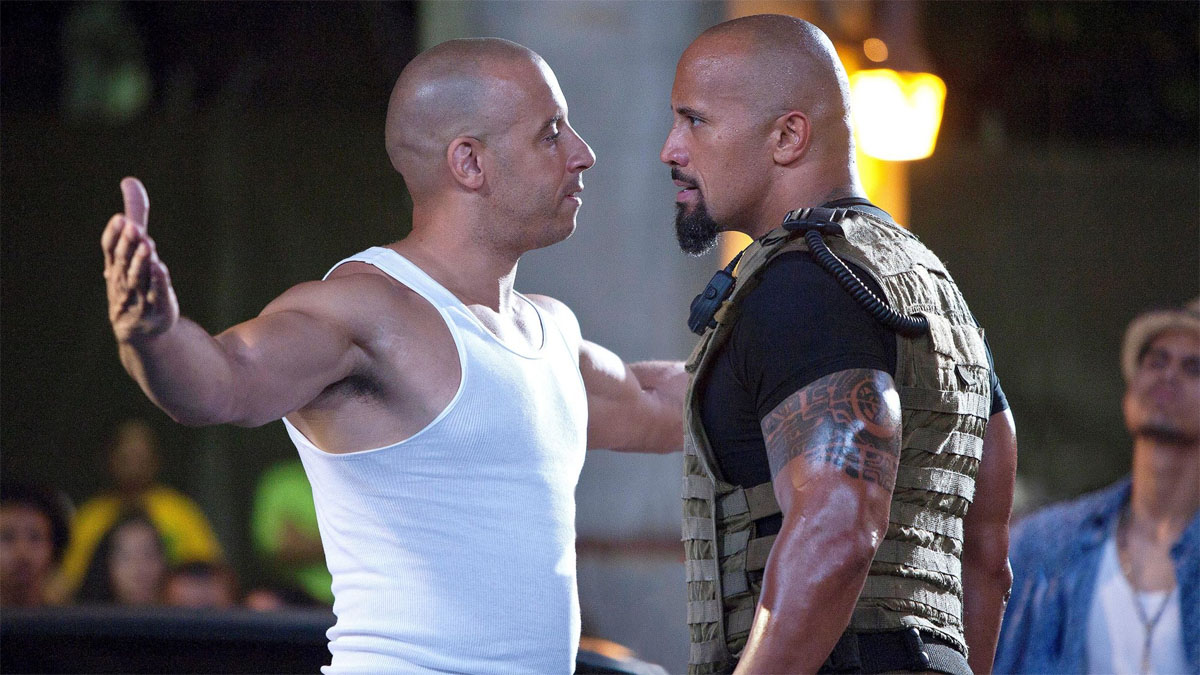 Vin Diesel e Dwayne Johnson em Fast Five.